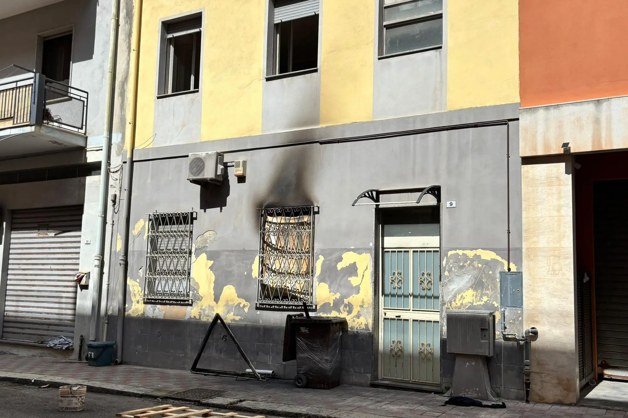 La casa nella quale è scoppiato l'incendio (Foto: Roberto Carta)