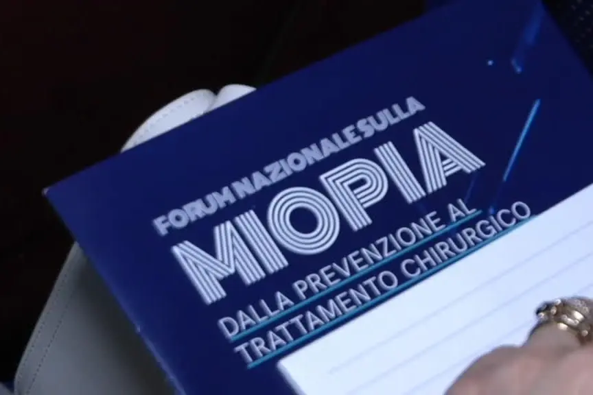 Salute: a Napoli Forum nazionale sulla miopia