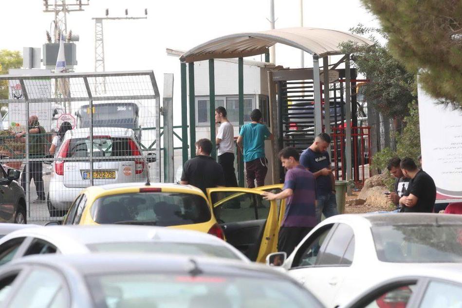 Attentato in Cisgiordania, morti due israeliani: l'assalitore è in fuga