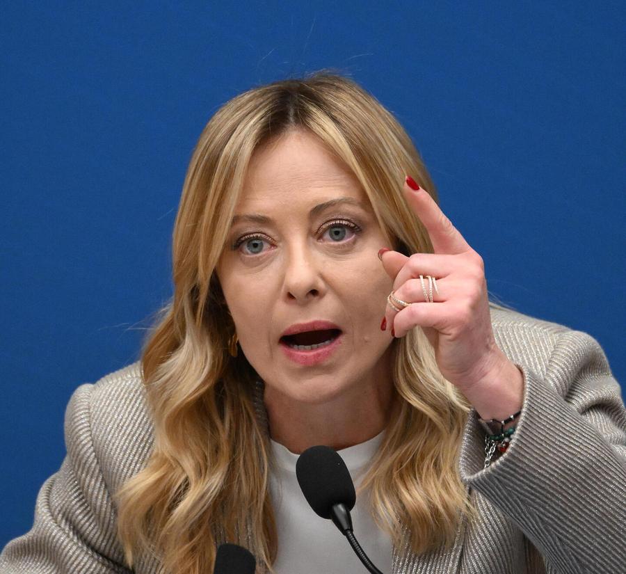 Costa Smeralda, pale eoliche off shore nonostante il no della premier Meloni