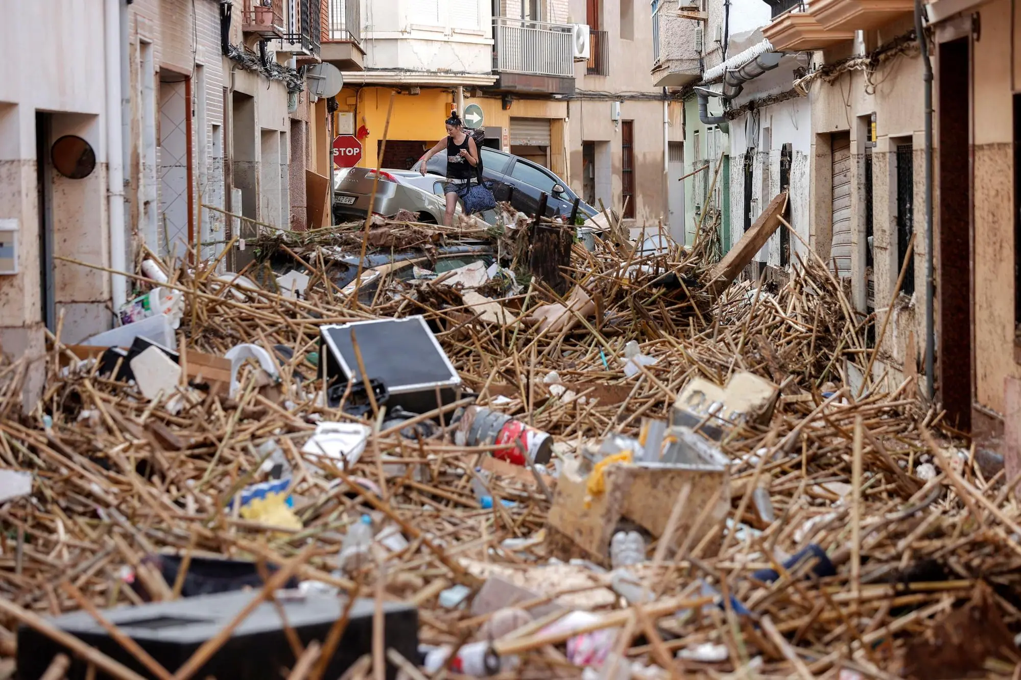 I disastri dell'alluvione a Valencia (foto Ansa)