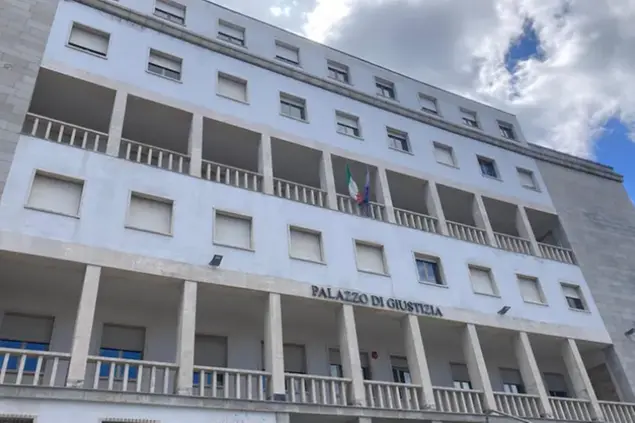 Il tribunale di Nuoro (archivio L'Unione Sarda)