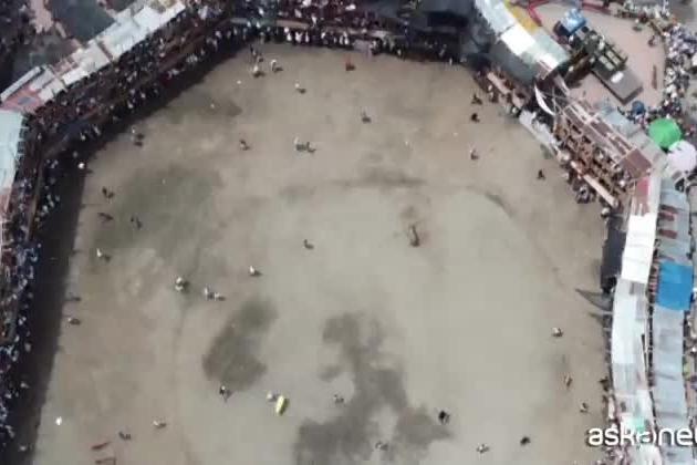 Colombia, crolla tribuna in un'arena: morti e feriti