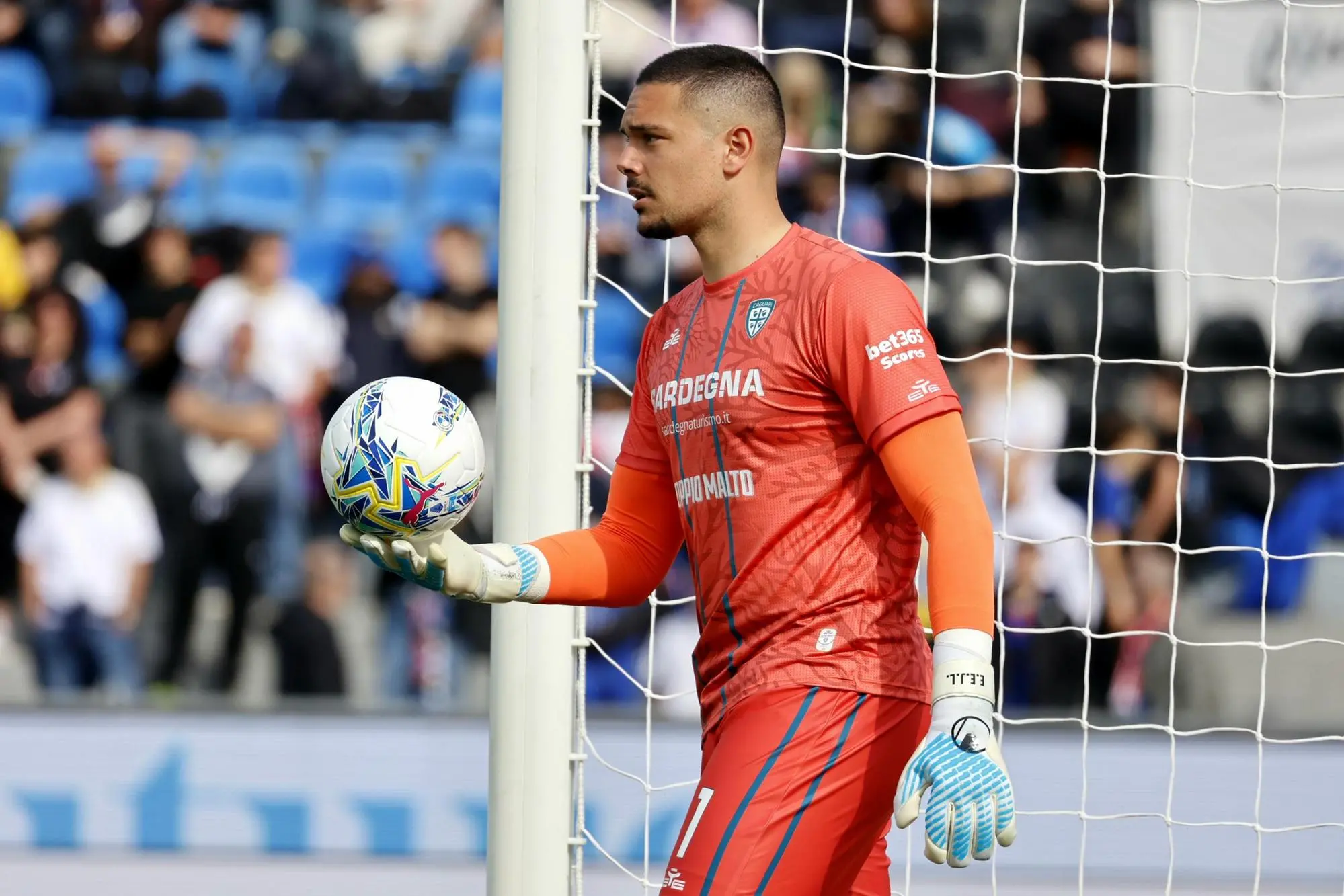 Elia Caprile, portiere del Cagliari (foto Ansa)