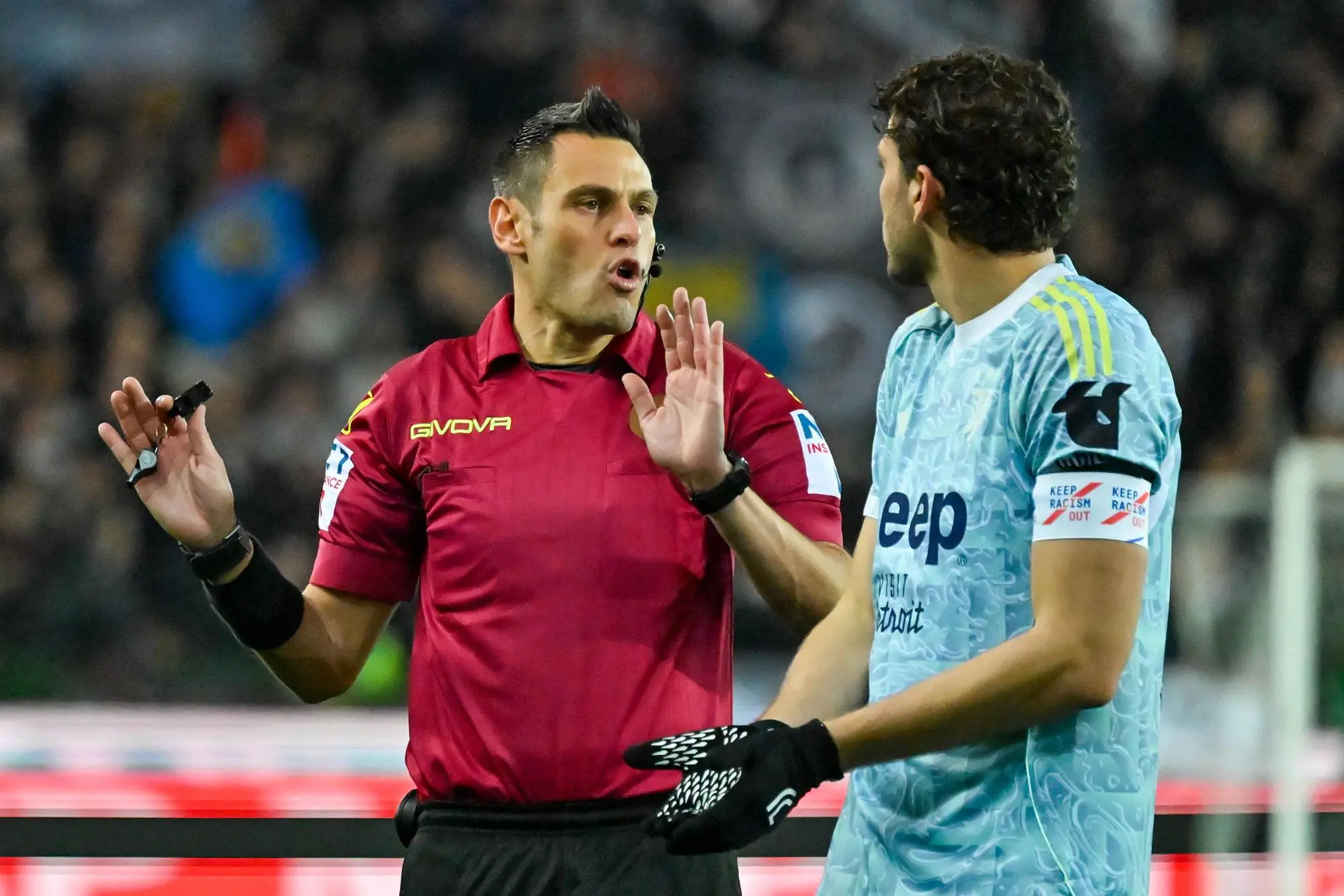 Maurizio Mariani, arbitro di Cagliari-Napoli (foto Ansa)