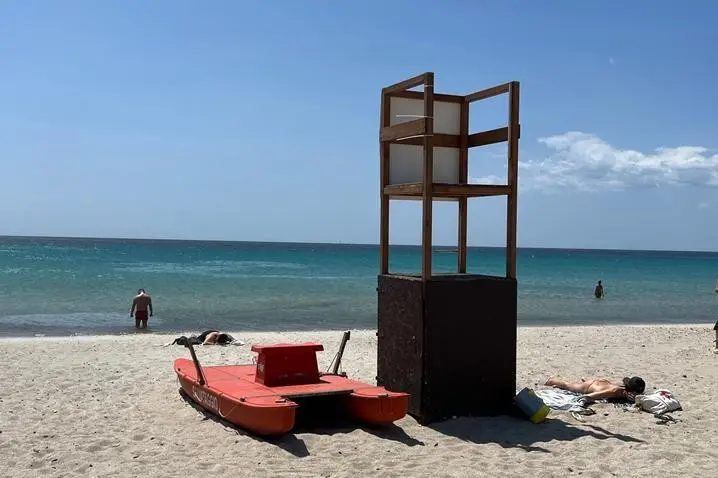 Una torretta del bagnino al Poetto