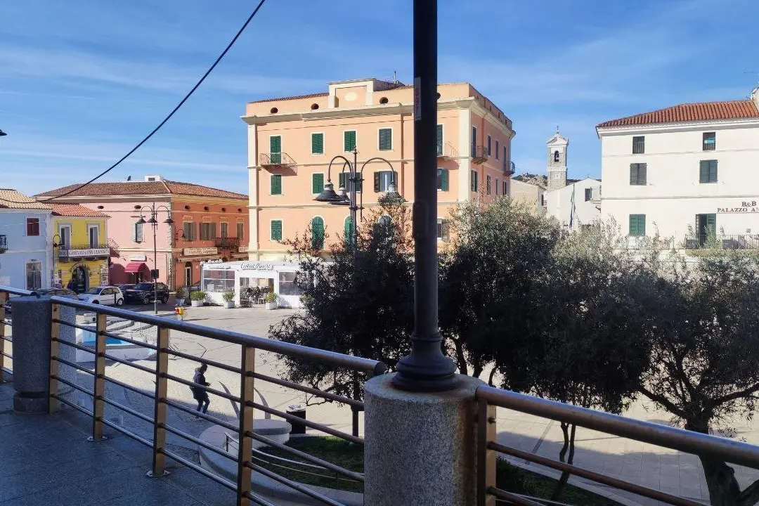 Santa Teresa Gallura. Piazza Vittorio Emanuele I (foto Ronchi)
