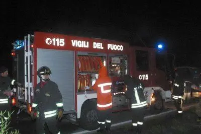 Un mezzo dei vigili del fuoco