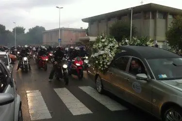 I motociclisti scortano Marco Dessì