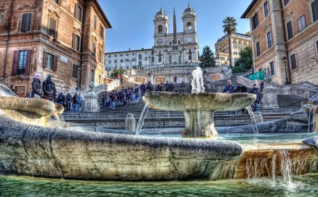 Roma, piazza di Spagna: la media dei prezzi è di 4,1 milioni