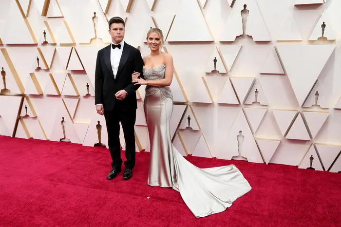 Scarlett Johansson e il marito Colin Jost (Ansa-Epa)
