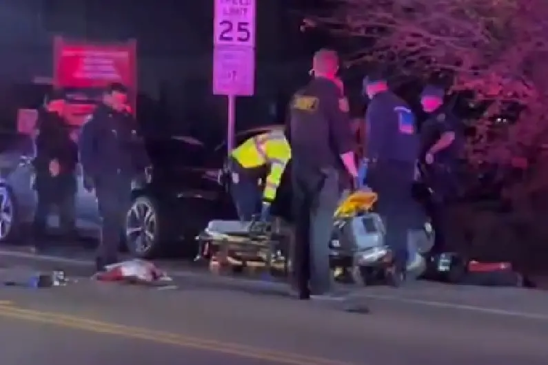 I soccorsi dopo la sparatoria a Stockton (Frame da video)