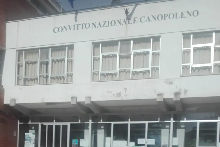 L'istituto Canopoleno (L'Unione Sarda - Tellini)