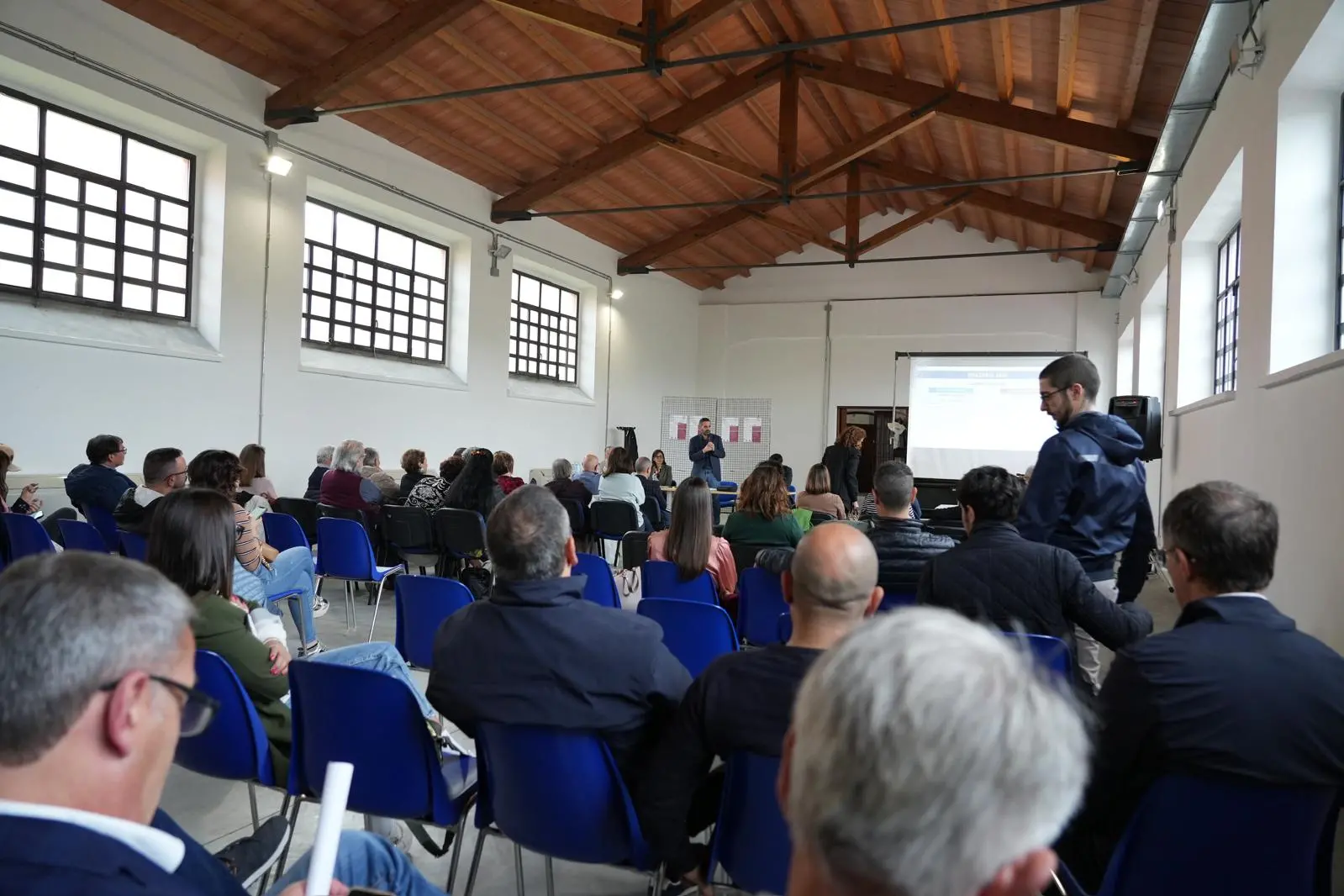 Assemblea Cantieri Comunitari (foto Oggianu)