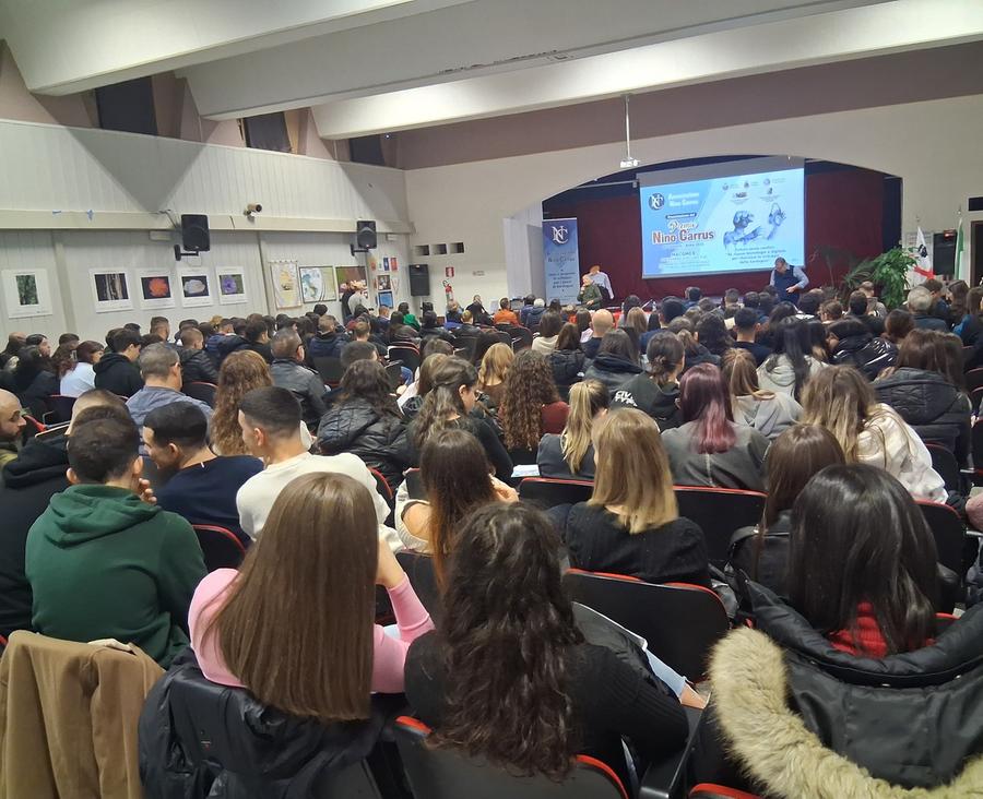 Studenti a lezione su Ia e tecnologie