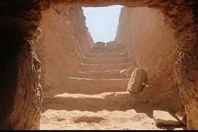 Un'immagine della necropoli scoperta in Egitto (foto da Facebook @UniversitàdiMilano)