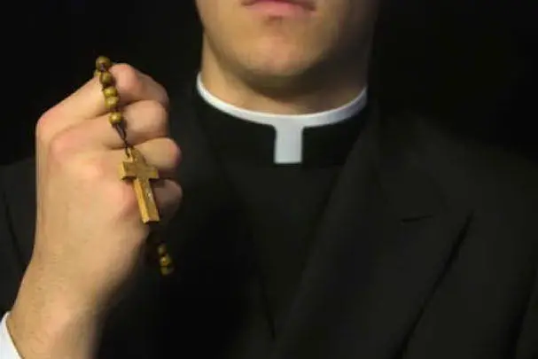 Un sacerdote