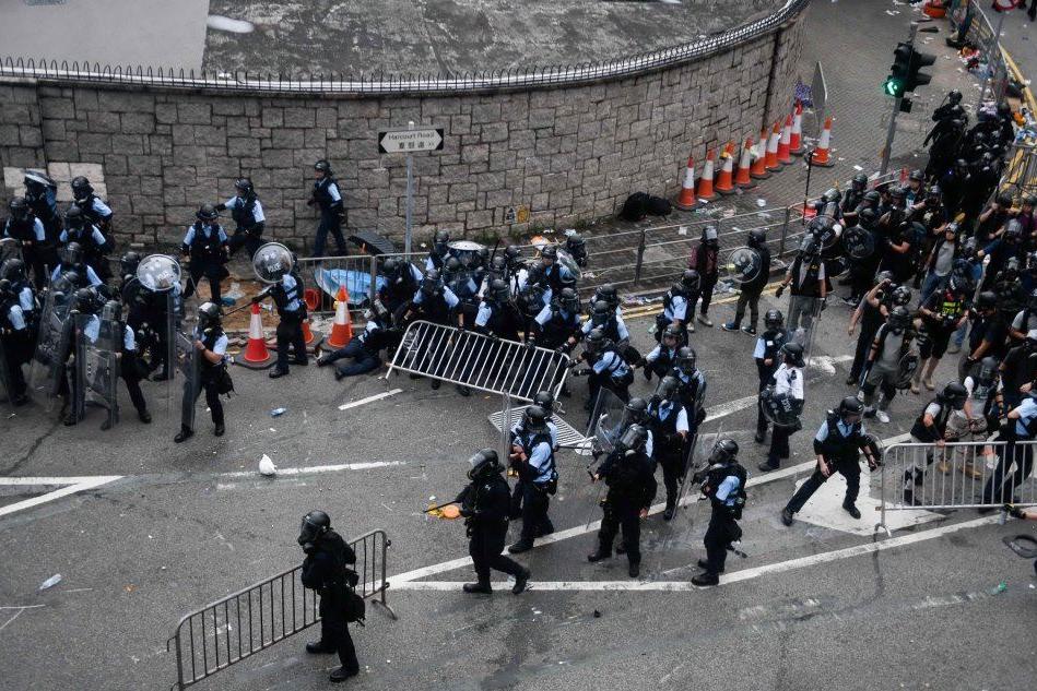 A Hong Kong la rivolta contro la legge voluta dalla Cina