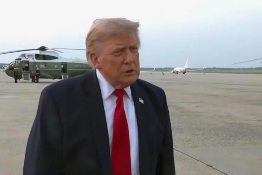 Trump: Colpito Iran molto duramente per vendicare soldati Usa uccisi