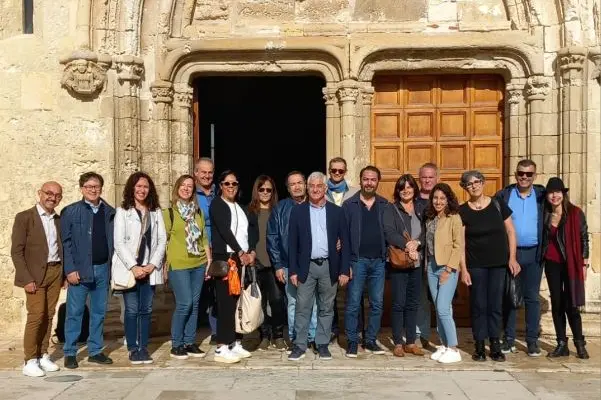 La visita nella basilica San Gavino (foto Pala)
