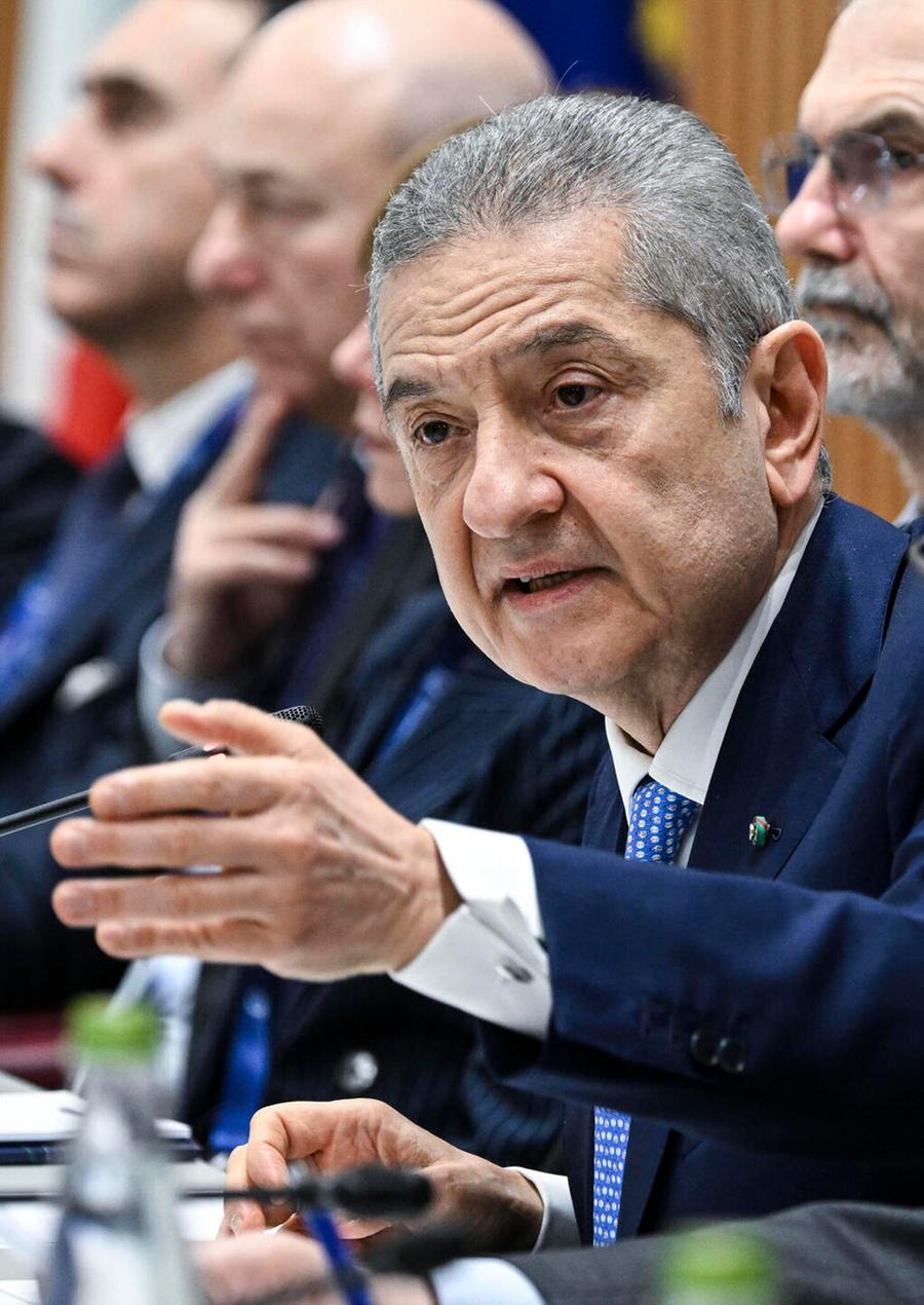 Deficit, l’Ue non deroga. Bankitalia taglia le stime di crescita