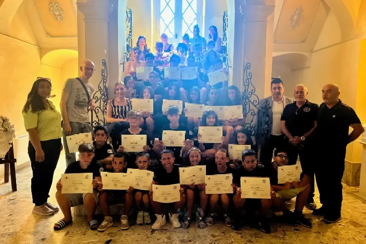 Il gruppo di bambini e bambine protagonisti dell'evento (foto concessa)