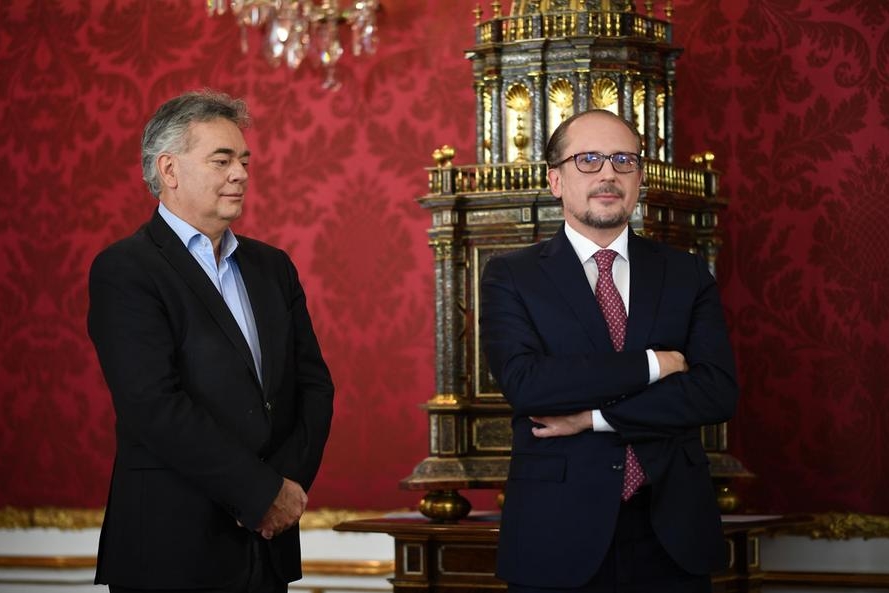 Austria, Schallenberg ha giurato: è il nuovo cancelliere