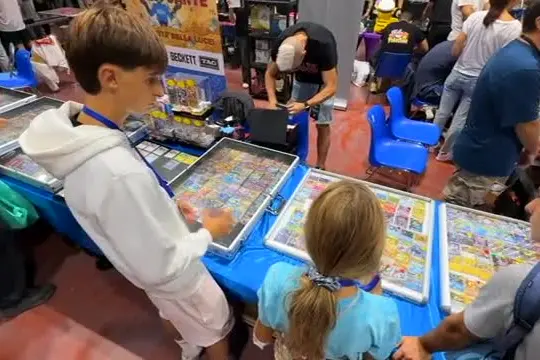 È sempre più card-mania: a Milano i collezionisti al Collect IT