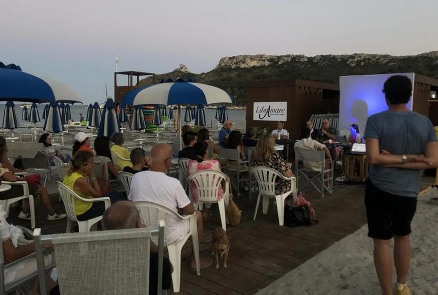 Cagliari, al Poetto il 31 luglio l’ultimo atto di “Libramare” con l’omaggio al giornalista Antonello Lai