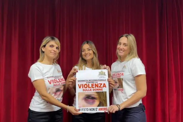 Iniziativa contro la violenza sulle donne a Sassari (foto ufficio stampa)