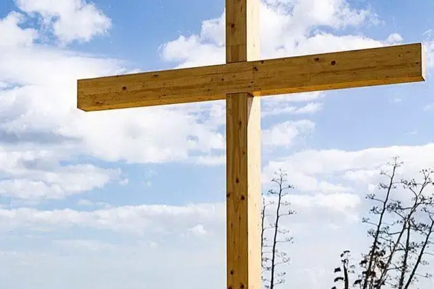 La nuova croce alla Sella del Diavolo, lo scatto è di @js_photo_art