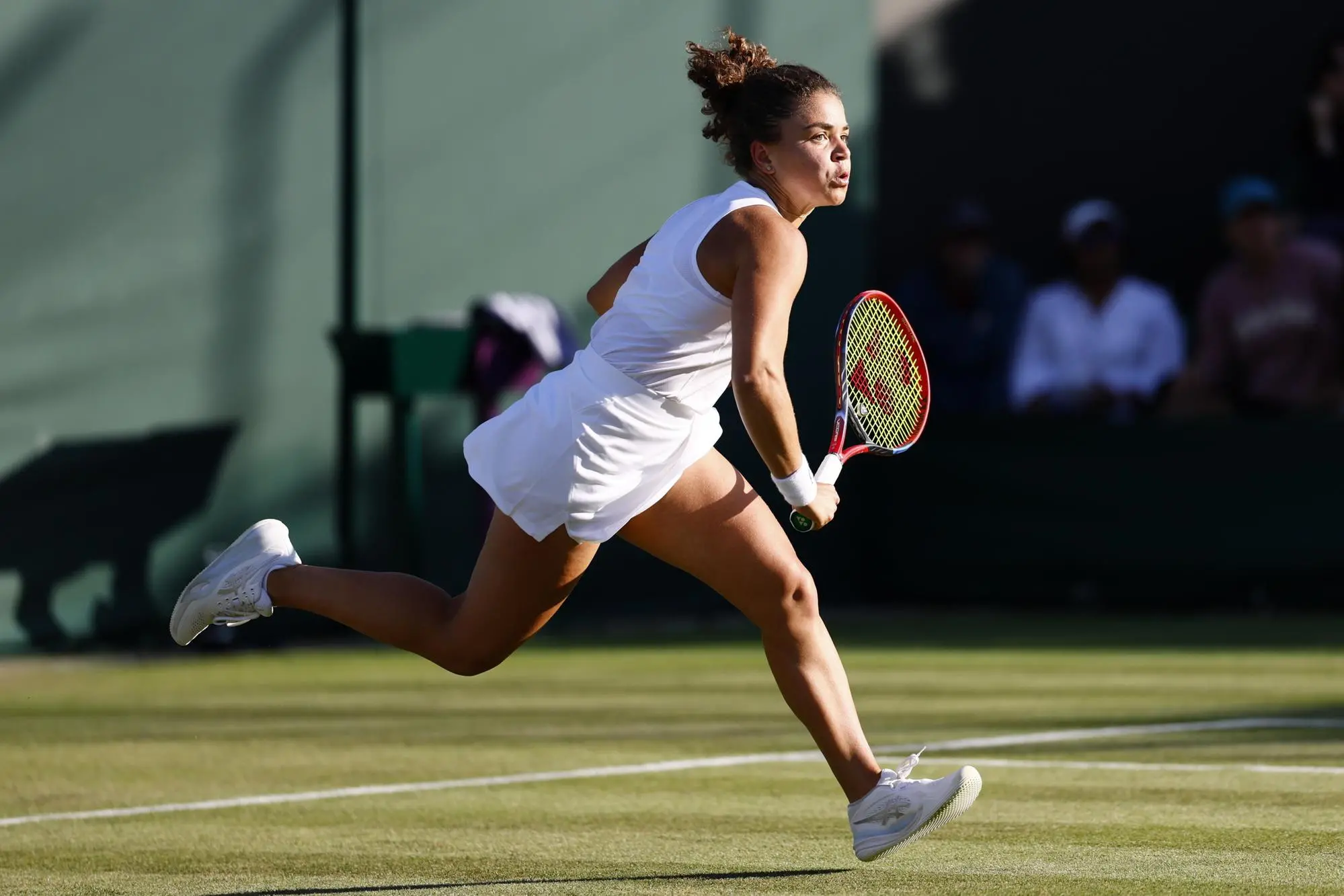 Jasmine Paolini nel match di Wimbledon contro Kamilla Rakhimova (foto Ansa)