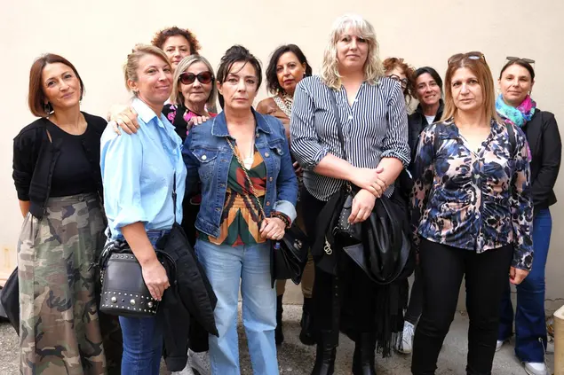 Gli Oss in protesta con Desirè Manca