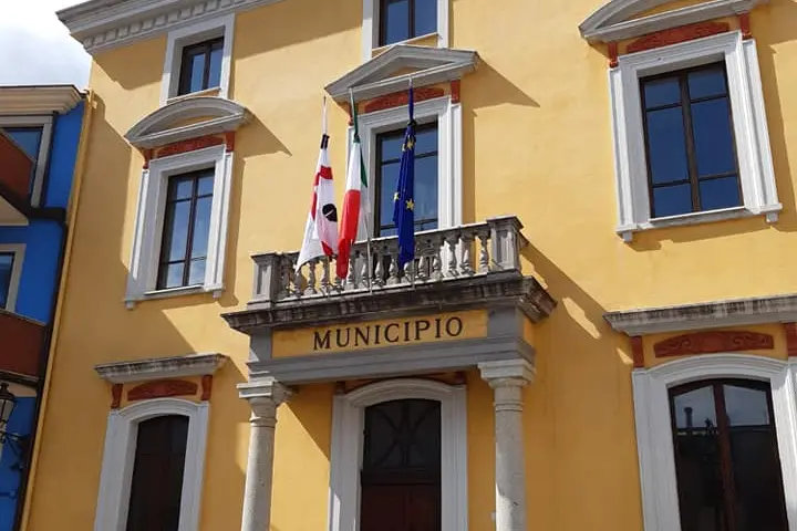 Il Municipio di Villagrande (foto Secci)