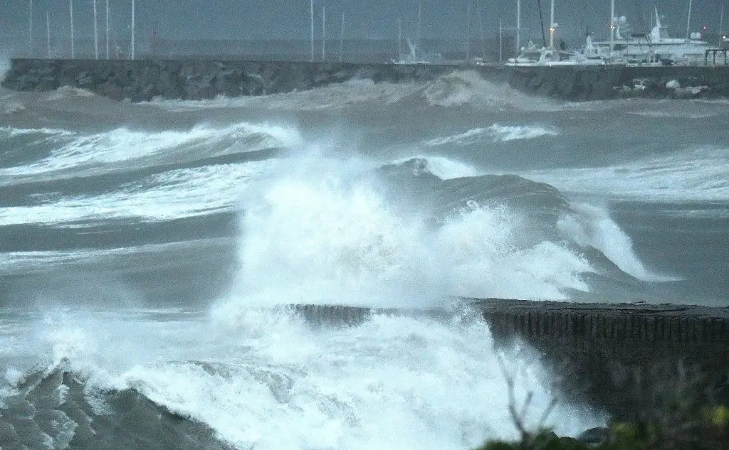 Mare in tempesta a Genova