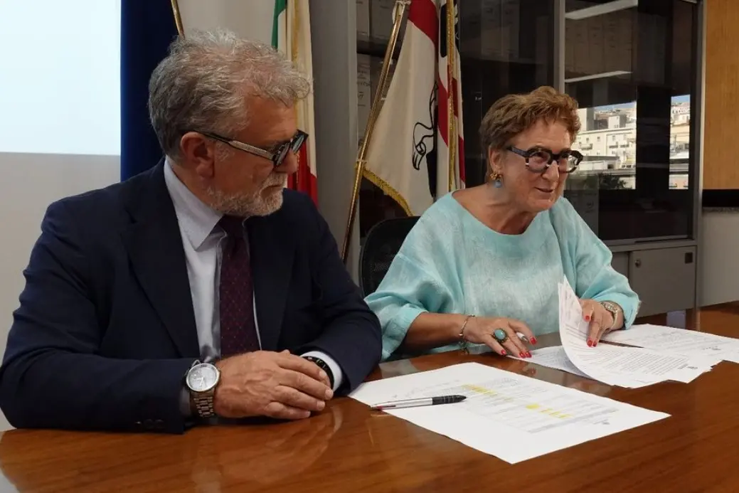 La firma dell'accordo