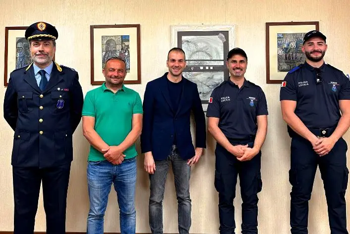 I nuovi agenti della Polizia Locale (foto concessa)