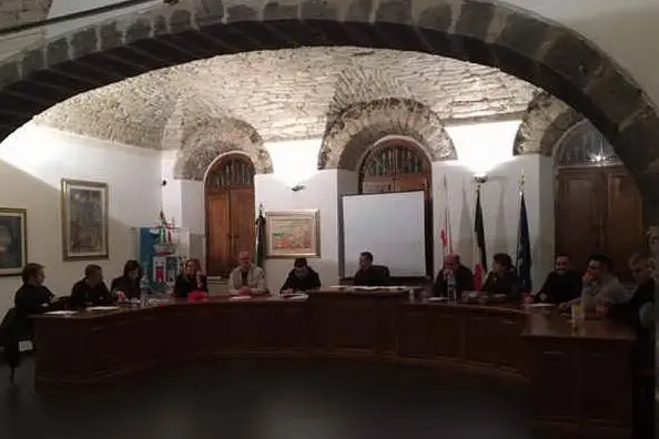 Il Consiglio comunale di Sedilo (foto Alessia Orbana)