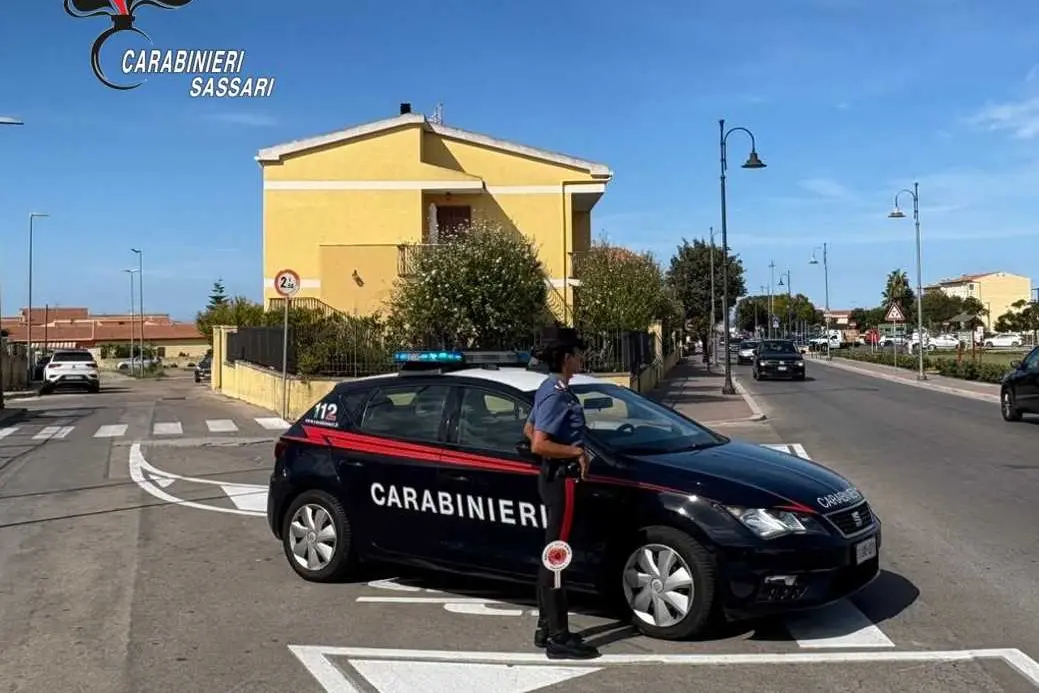 Carabinieri di Sassari in servizio (Foto simbolo)