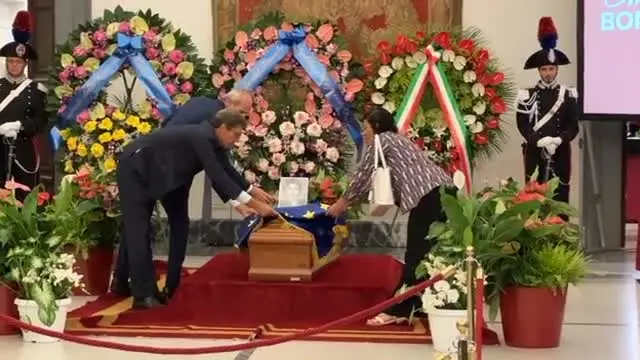 https://immagini.unionesarda.it/version/c:ZTNlN2FkNzAtODBiYS00:ZTQzMDgzZTMtZGJiZC00/image.webp?f=16:9
