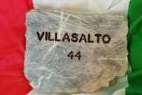 La pietra commemorativa realizzata a Villasalto (foto Antonio Serreli)