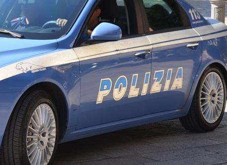 16-06-2022_calci_e_pugni_contro_i_poliziotti__33enne_in_arresto_a_cagliari.html