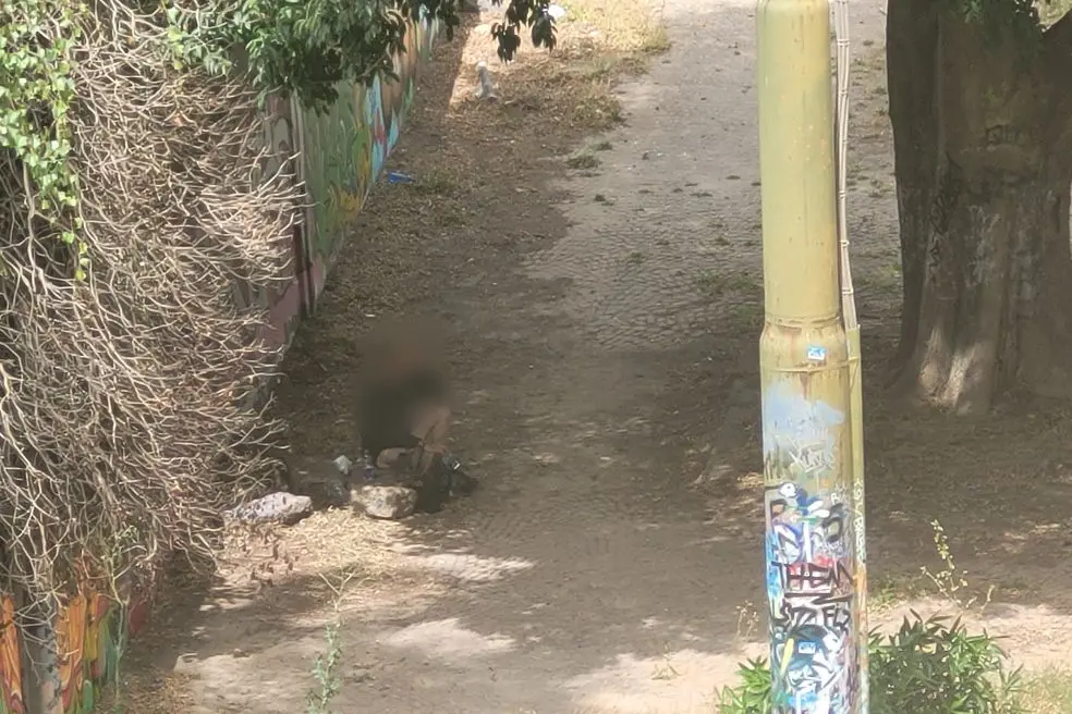 Una iniezione in via Adelasia a Sassari (L'Unione Sarda - Floris)