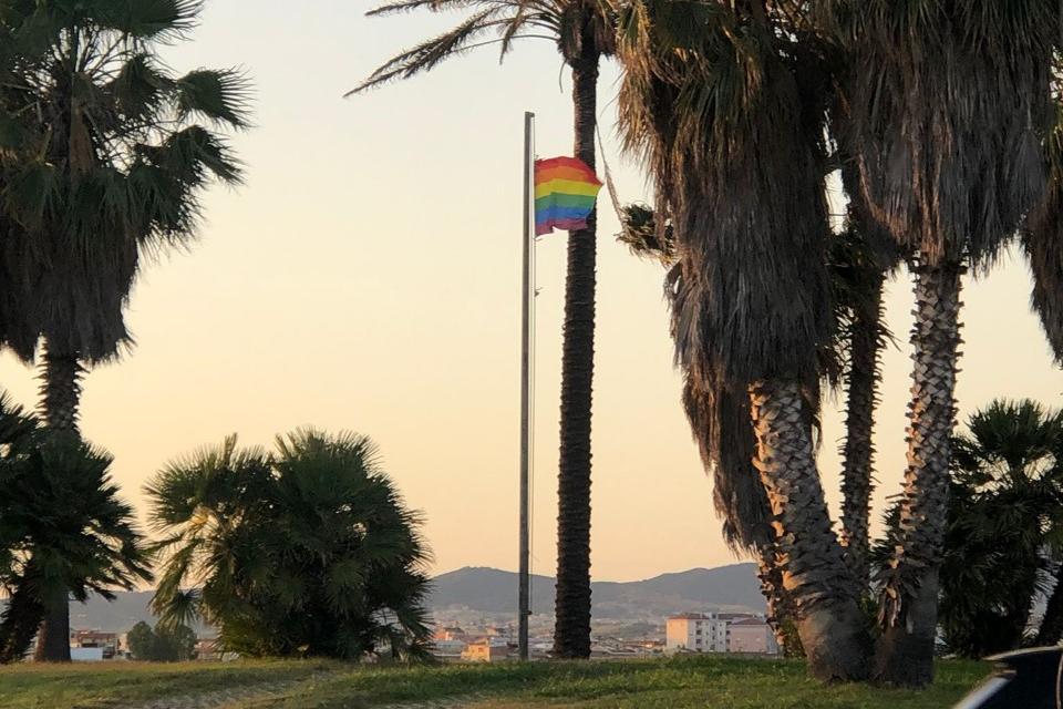 La bandiera arcobaleno torna a sventolare a Quartu (foto Comune di Quartu)
