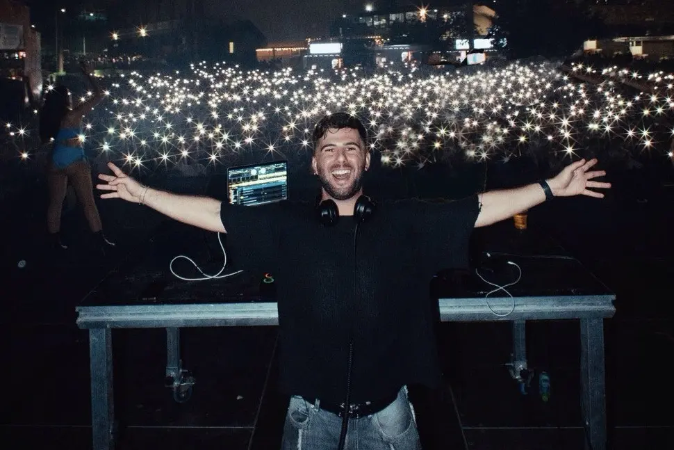 La prima radio della Sardegna torna ad “Ateneika” per una notte di grande musica a ingresso gratuito