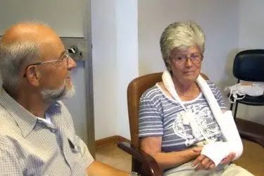 Due dei quattro turisti tedeschi aggrediti - Foto Alessandra Chergia