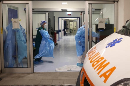 il reparto Covid del pronto soccorso dell’ Ospedale Maggiore e Oglio Po di Cremona, Cremona 11 gennaio 2022. ANSA/FILIPPO VENEZIA