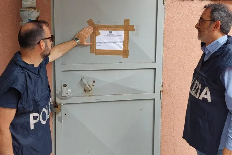 Chiusura di 30 giorni per un circolo di Sassari (foto Polizia)