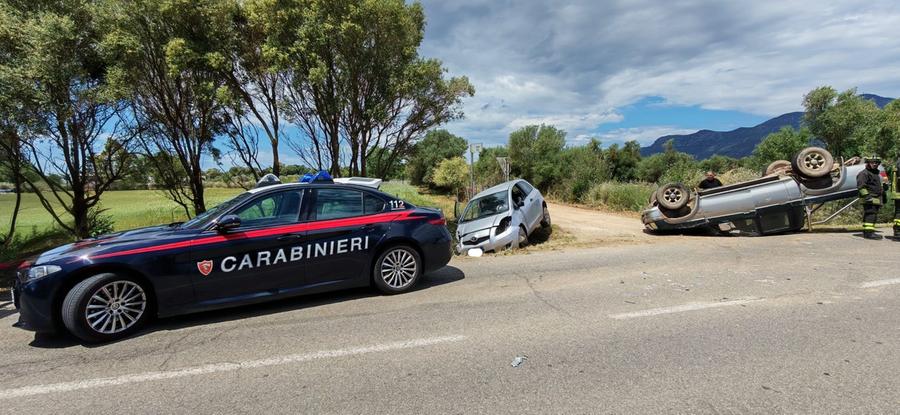Violento schianto lungo la provinciale 86: due persone in ospedale