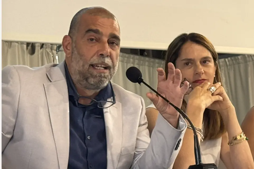 Il presidente della Fondazione Alghero Graziano Porcu con l'assessora Raffaella Sanna
